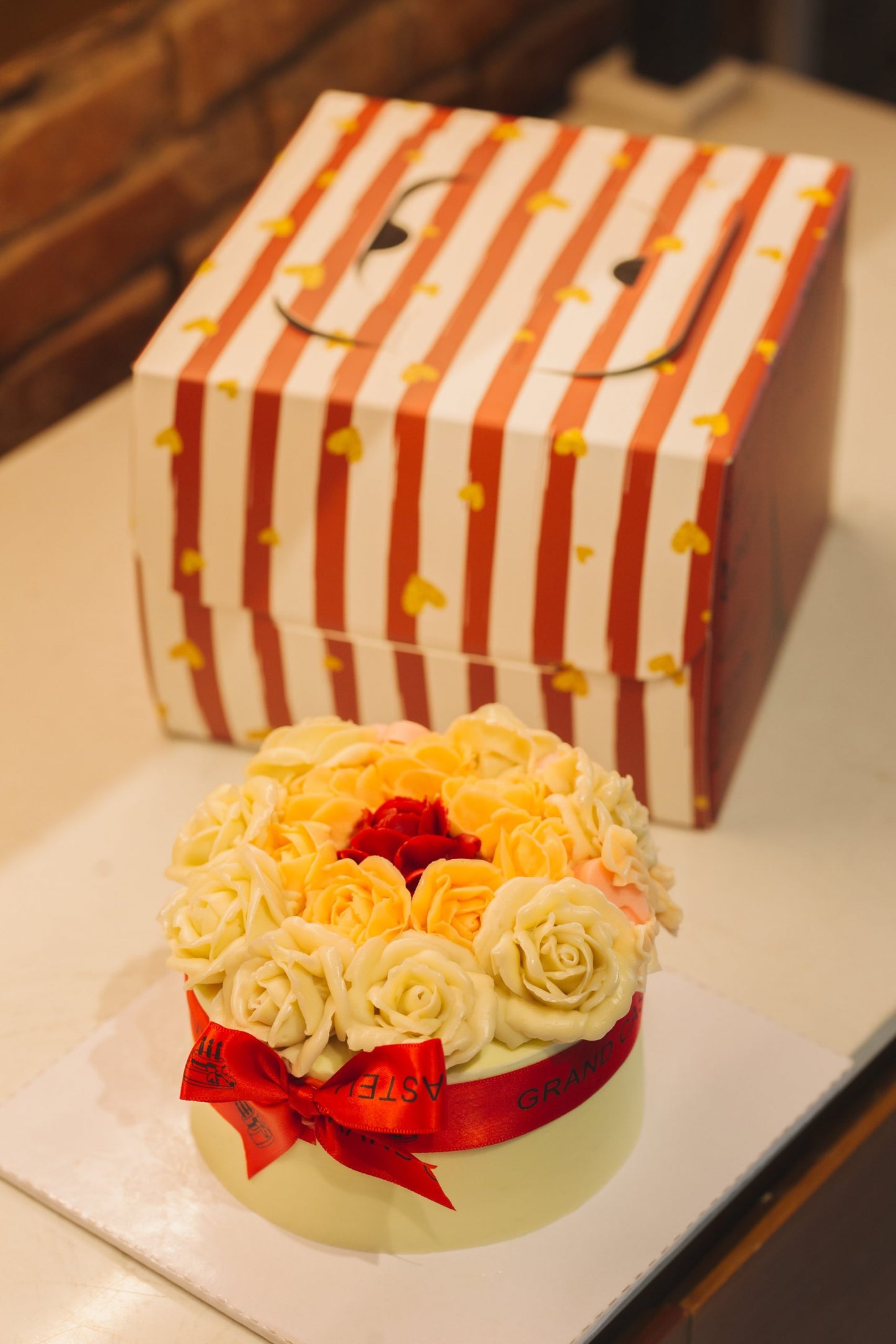 Yellow Red Roses Sweet Cake
